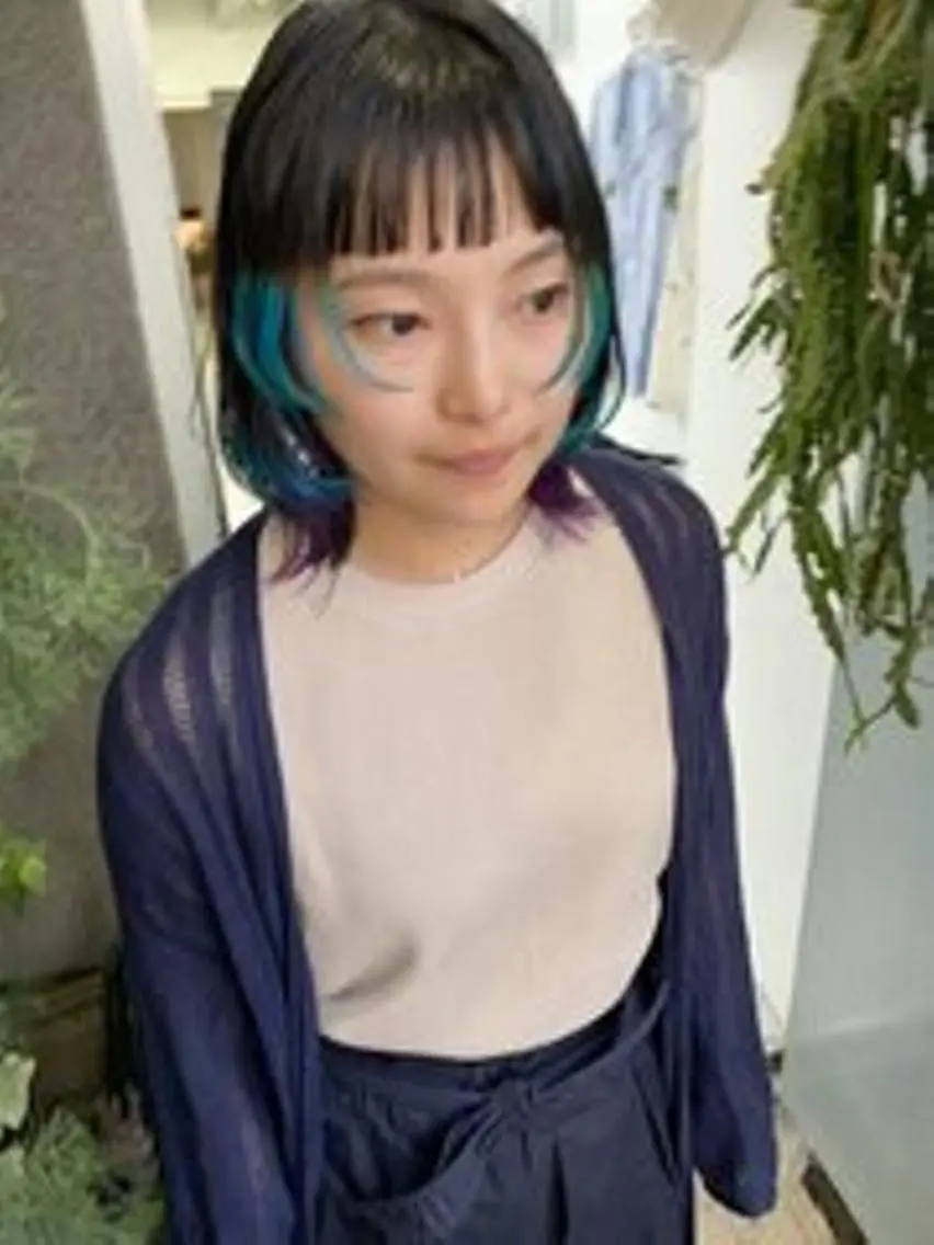 カラー ミディアム qiie ワンカラー 黒染め 白髪染めのヘアスタイル