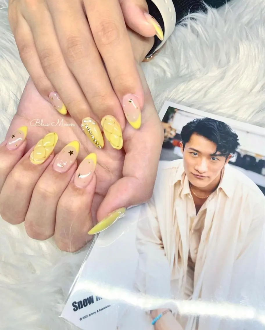 ネイル ハンドネイル フットネイル ハンドケア nail salon Blue Moonのネイルデザイン