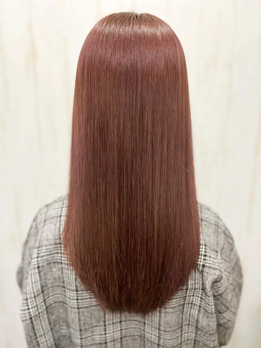 ロング カラー ブラウンカラー ピンクカラー ピンクブラウン 秋山 悠希のヘアスタイル