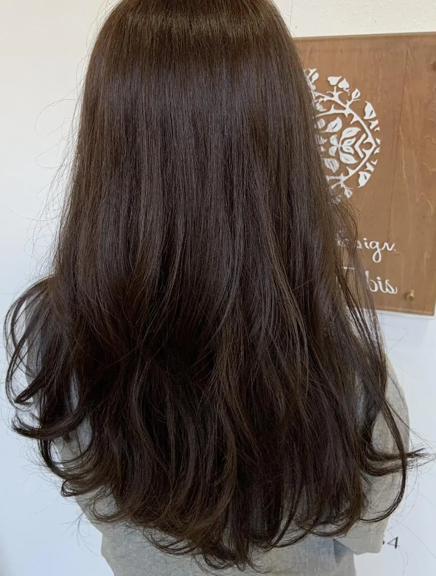 セミロング RAPT bis ラプトビズのヘアスタイル