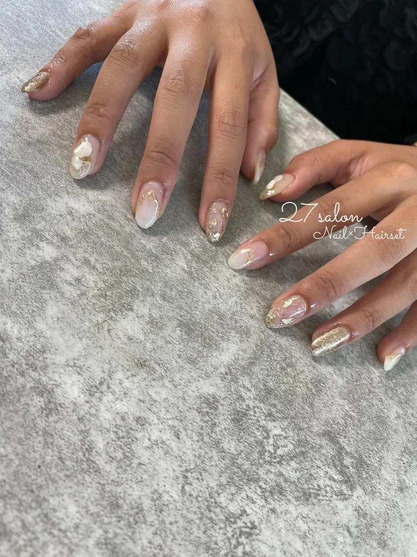 ネイル ゴールド ニュアンスネイル 27salon yuinaのネイルデザイン