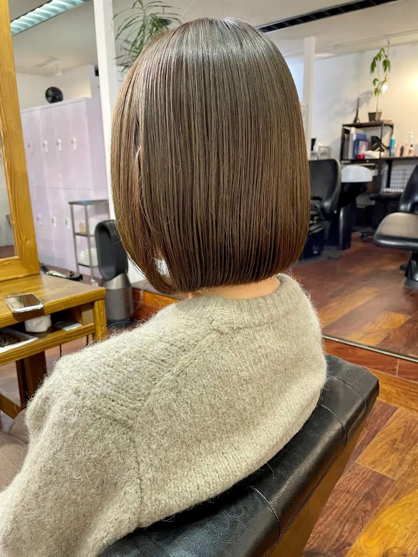 ショート カラー アッシュ ハイライトカラー ハイトーンカラー イルミナカラー インナーカラー カット ヘアカラー トリートメント 江上拓郎/ショート /酸性ストレートのヘアスタイル