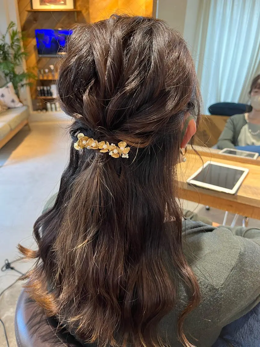 ロング ヘアセット diar／Saori 透明感カラー🤍のヘアスタイル