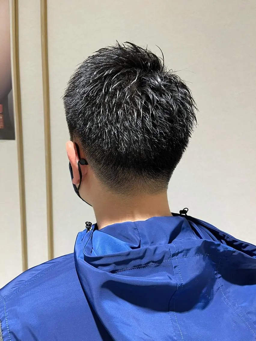 ショート メンズ カット FORCE 荻原卓冶のヘアスタイル
