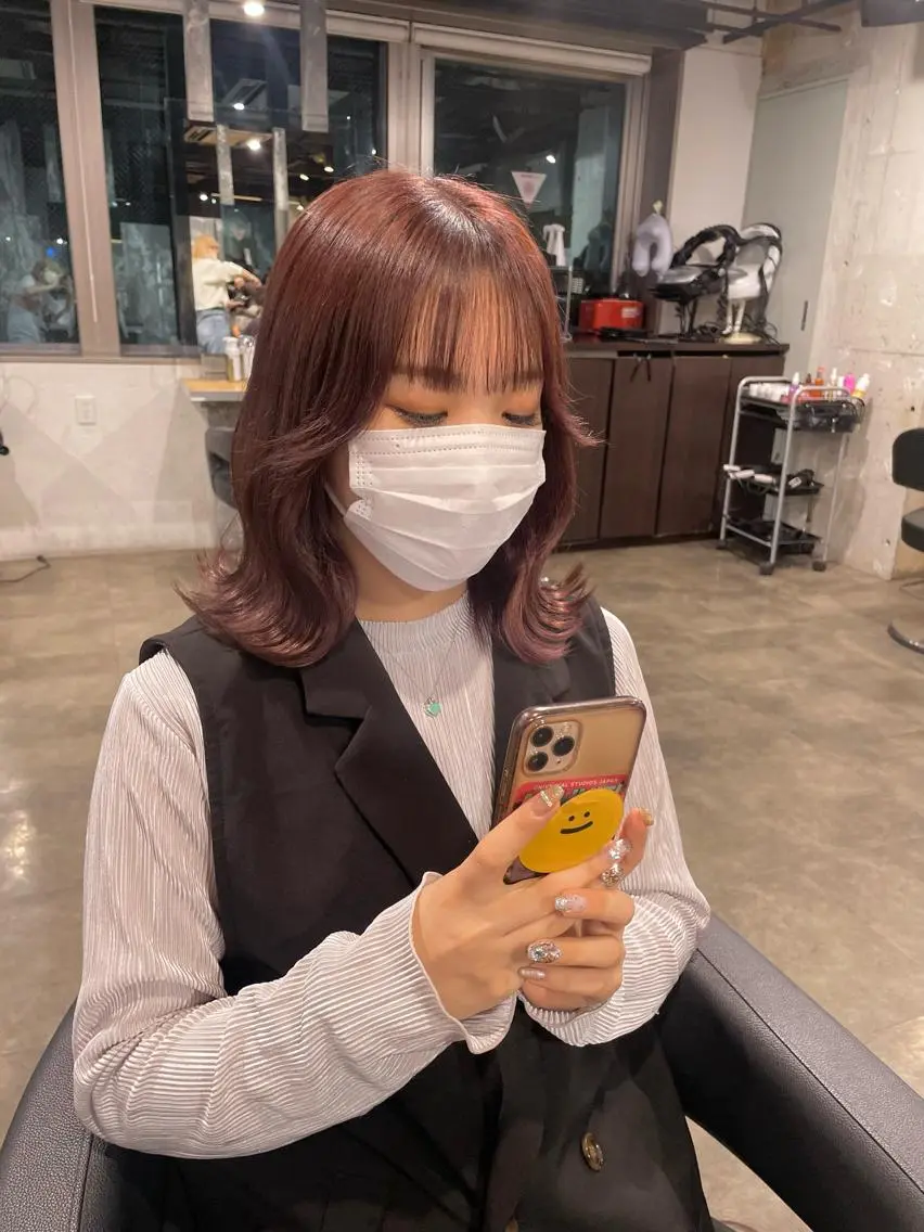 ミディアム カラー パーマ ヘアアレンジ メンズ キッズ ネイル マツエク・マツパ アイブロウ 透明感カラー・レイヤ ー🎀amika🎀のヘアスタイル