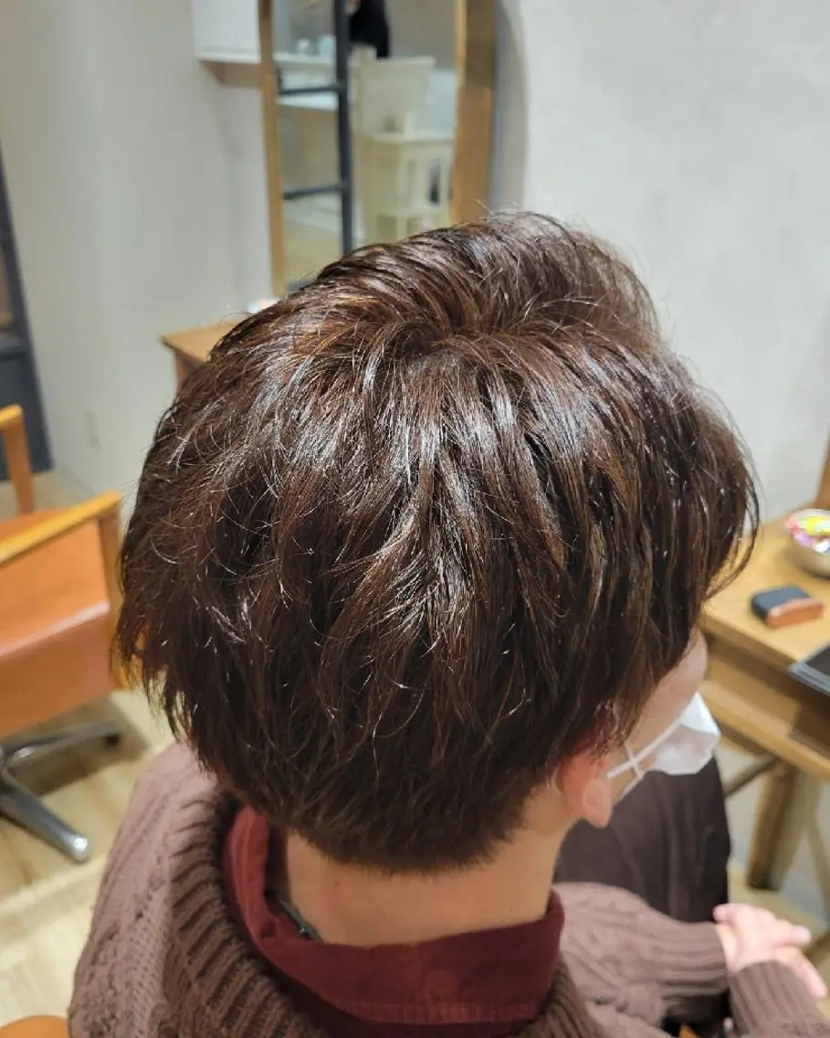 カラー ベージュカラー 安永 結菜のヘアスタイル