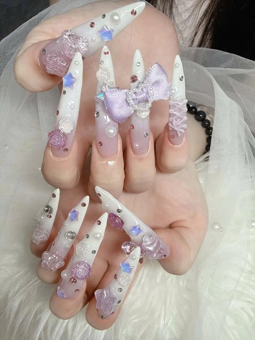 ネイル フレンチネイル ジェルネイル ハロウィン 韓国ネイル マグネットネイル ハンドネイル H.baby Nail Salonのネイルデザイン