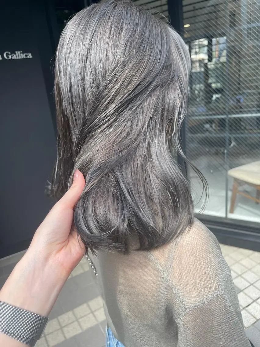 ミディアム カラー グレージュ ヘアカラー トリートメント ヘッドスパ ヘアセット 透明感/レイヤー スタイル🤎mamiのヘアスタイル