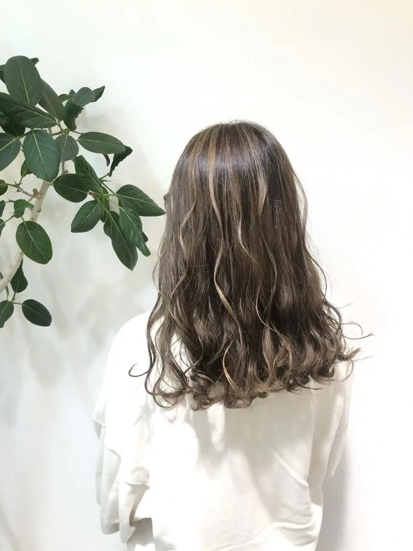 セミロング カラー collet矢島/ ブリーチ/ハイトーンのヘアスタイル