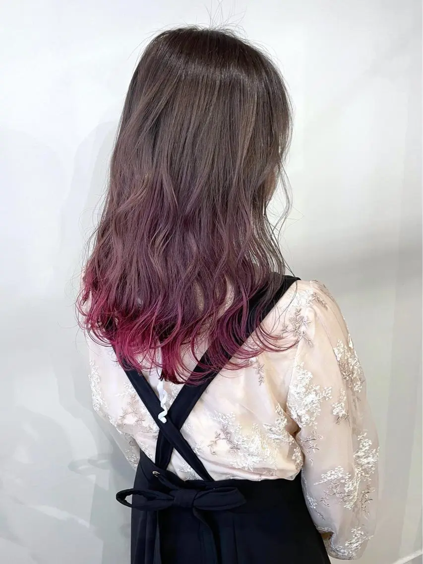 カラー white.梅田 デザインカラー🦄のヘアスタイル