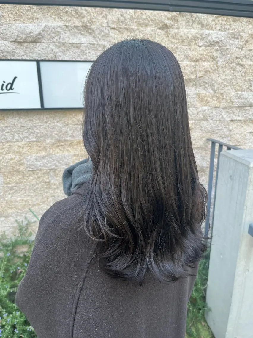 ミディアム カラー グレージュ オリーブグレージュ オリーブグレー カット ヘアカラー トリートメント ✨透明感カラー✨ 🦖佐々木未来🦕のヘアスタイル