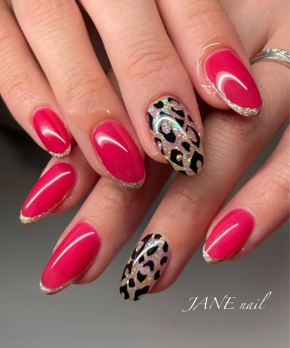 ネイル アニマル柄 フットネイル フレンチネイル ラメ(グリッター) 冬ネイル ハンドネイル Nail Salon JANEのネイルデザイン