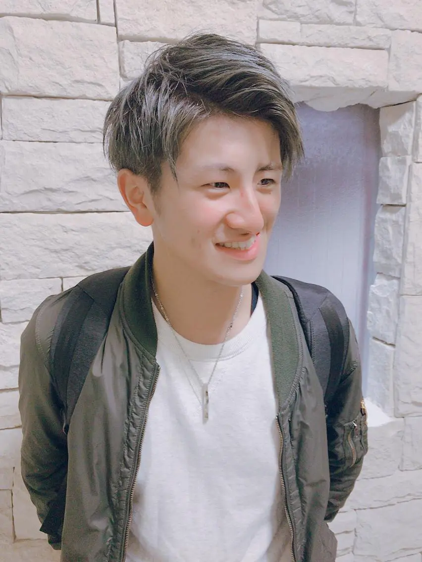 ショート カラー パーマ ヘアアレンジ メンズ 透明感カラー ダブルカラー カット ヘアカラー ちこ .のヘアスタイル