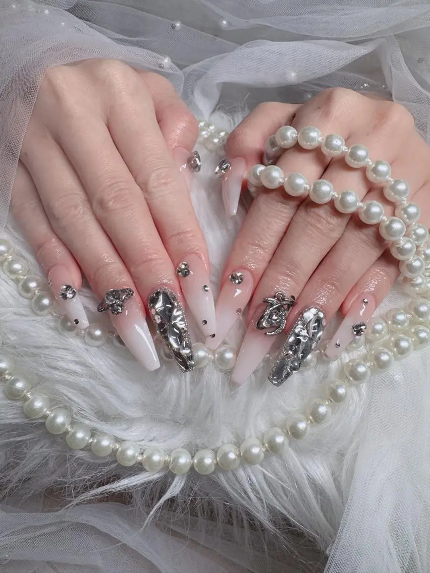 ネイル フレンチネイル ジェルネイル ハロウィン 韓国ネイル マグネットネイル ハンドネイル H.baby Nail Salonのネイルデザイン