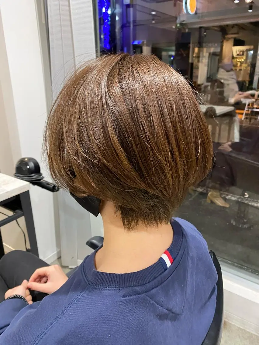 ショート カラー ベージュカラー ショコラベージュ ショートヘア 増子 祐太朗のヘアスタイル