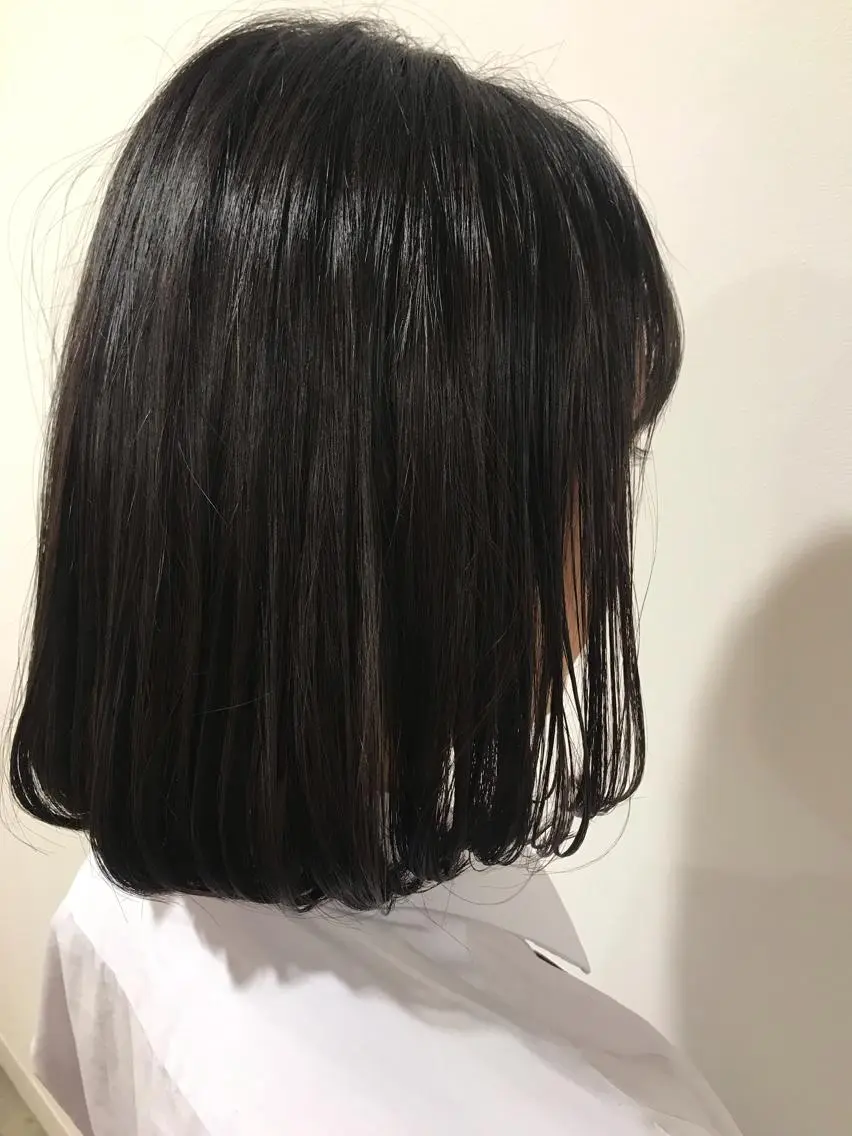 ミディアム 暖色カラー🍊 ボブ🌿顔周りcutのヘアスタイル
