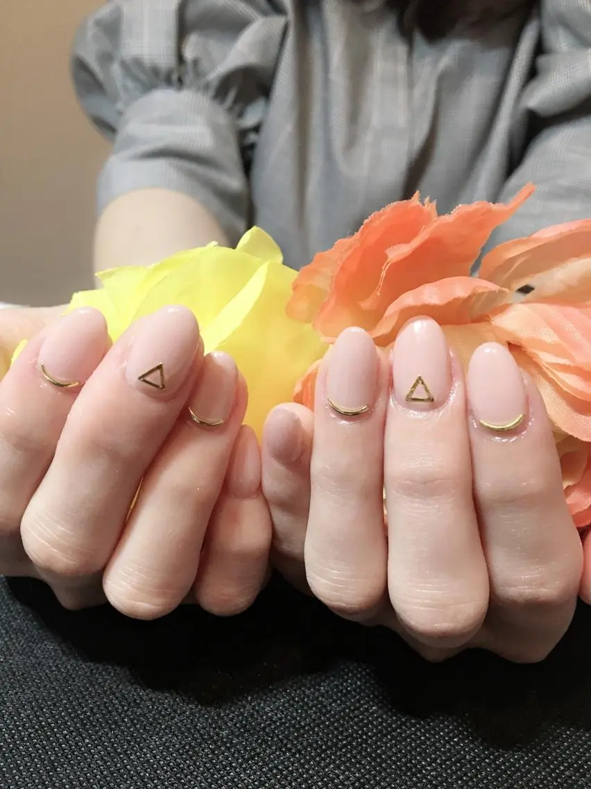 ネイル ワンカラーネイル ストーンネイル ハンドネイル LIAN- nailのネイルデザイン