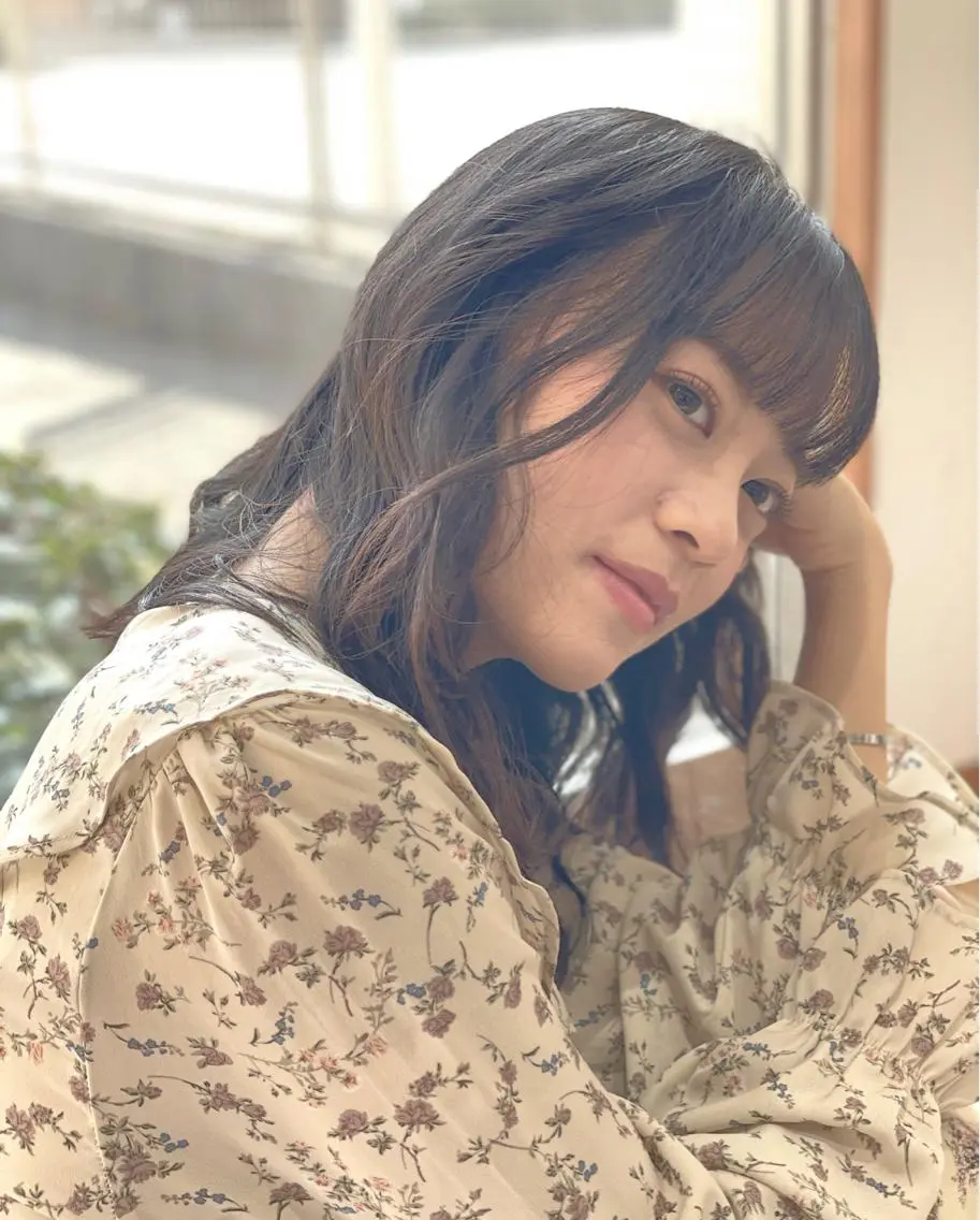 ミディアム カラー FELICE of hair 田口千尋のヘアスタイル