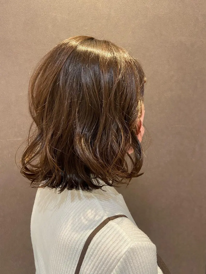 ミディアム カット 横田 まおのヘアスタイル