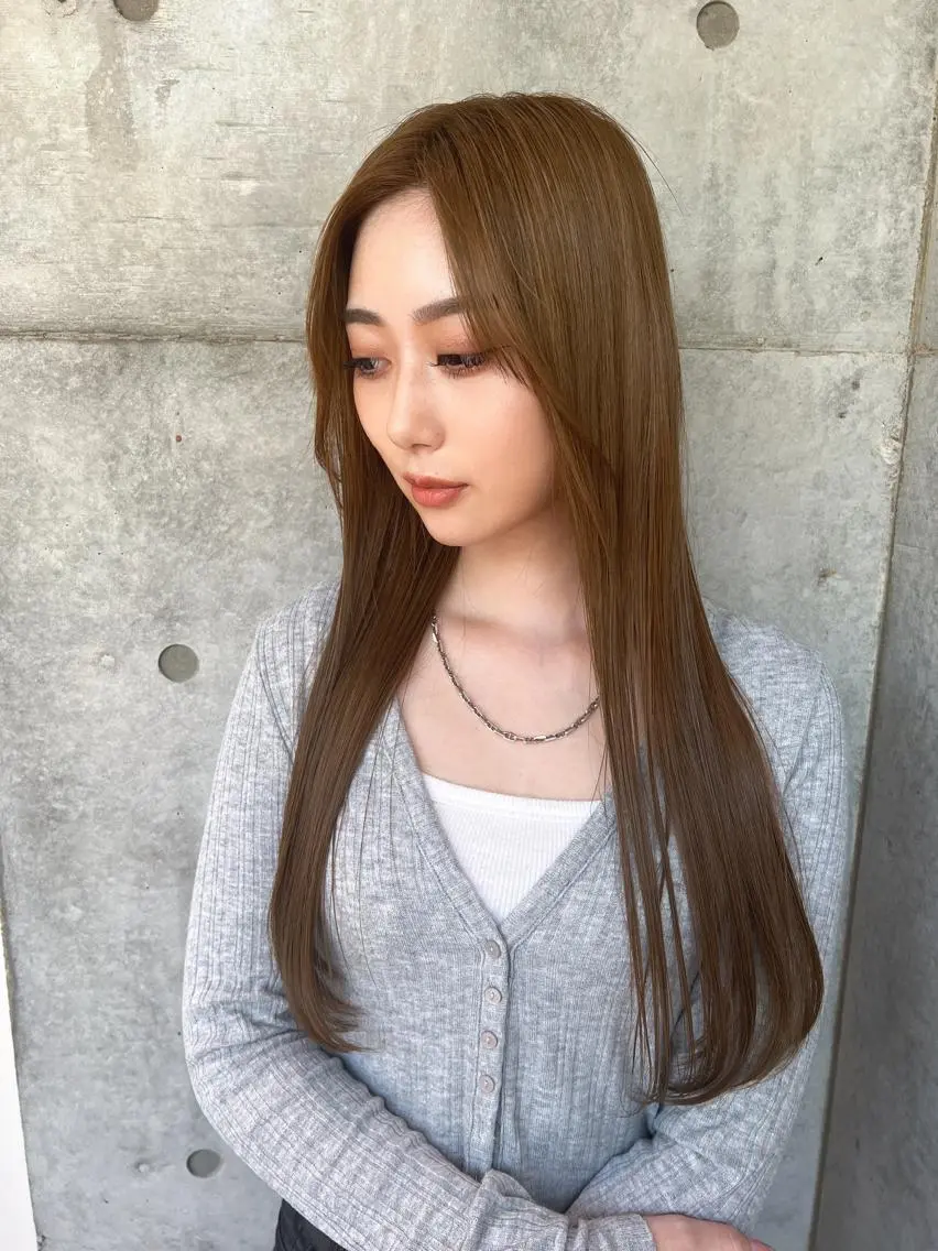 ロング 髪質改善 福岡縮毛矯正✨️ ストレート 向井和輝のヘアスタイル