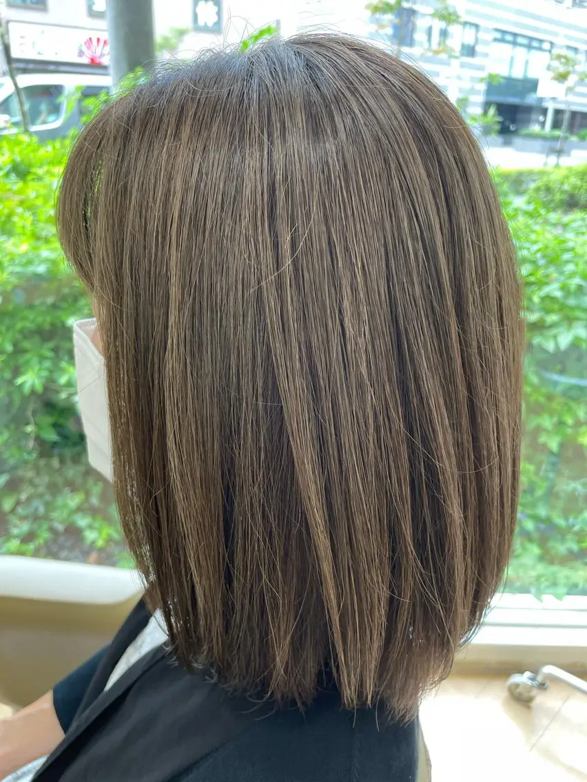 ミディアム 福原 亜祐美のヘアスタイル