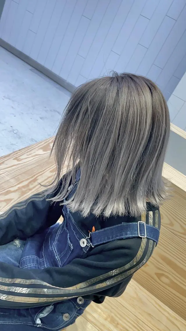 ミディアム レイヤーカット 1日1名限定価格✂️ 髪質改善サロン代表谷のヘアスタイル
