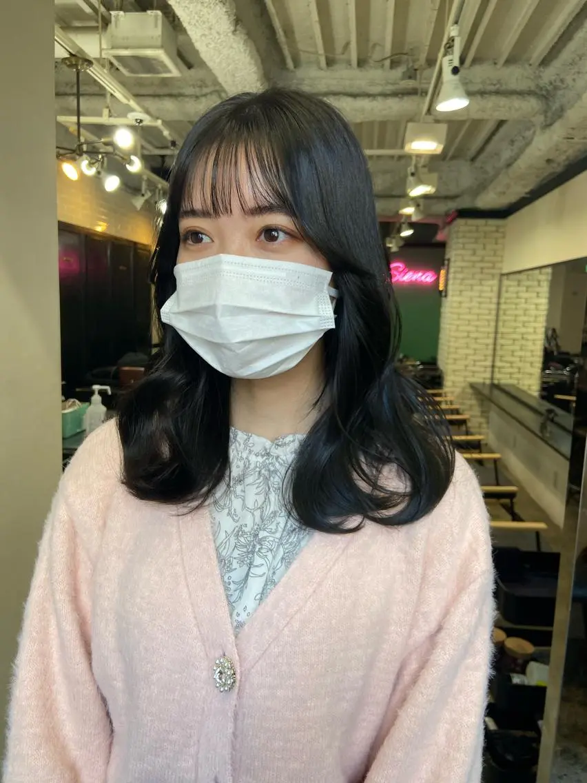 セミロング カット ヘアカラー トリートメント 地毛風艶カラー🌿 喜多夏海のヘアスタイル