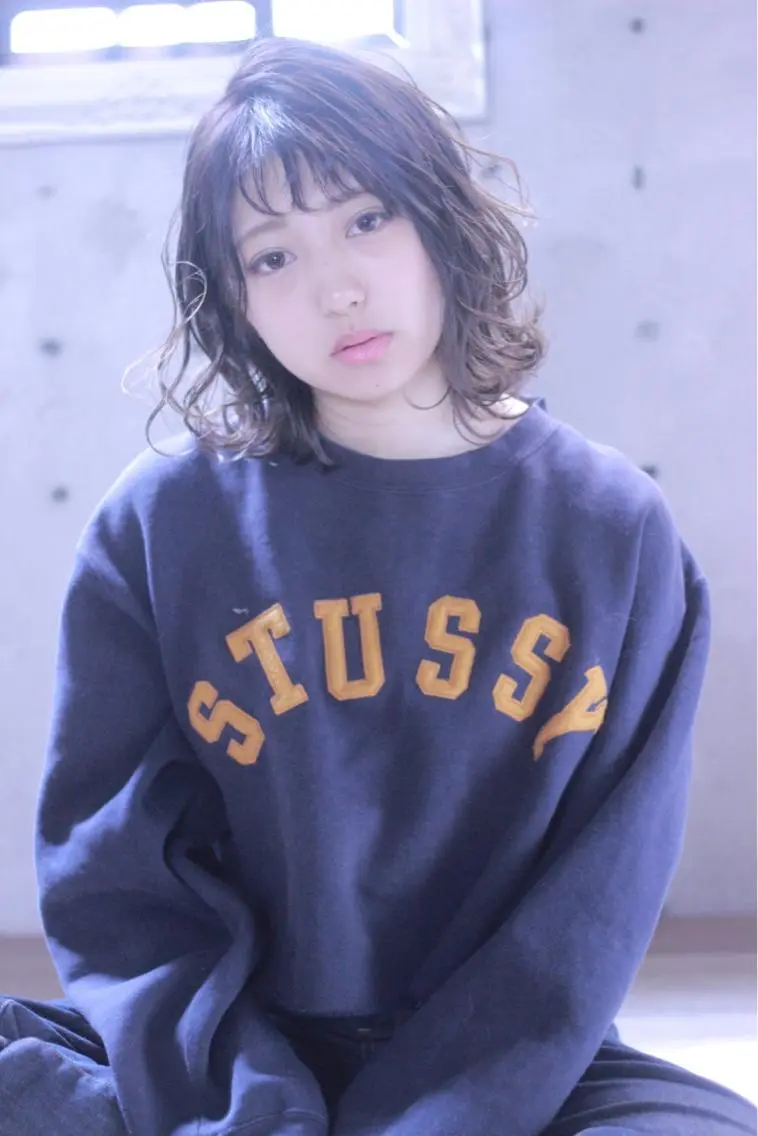 ミディアム カラー 及川 光のヘアスタイル