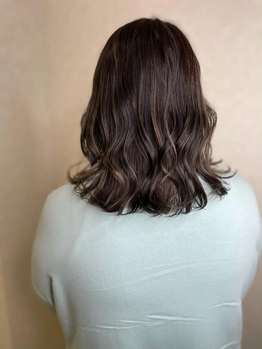 ミディアム カラー 平田 怜のヘアスタイル