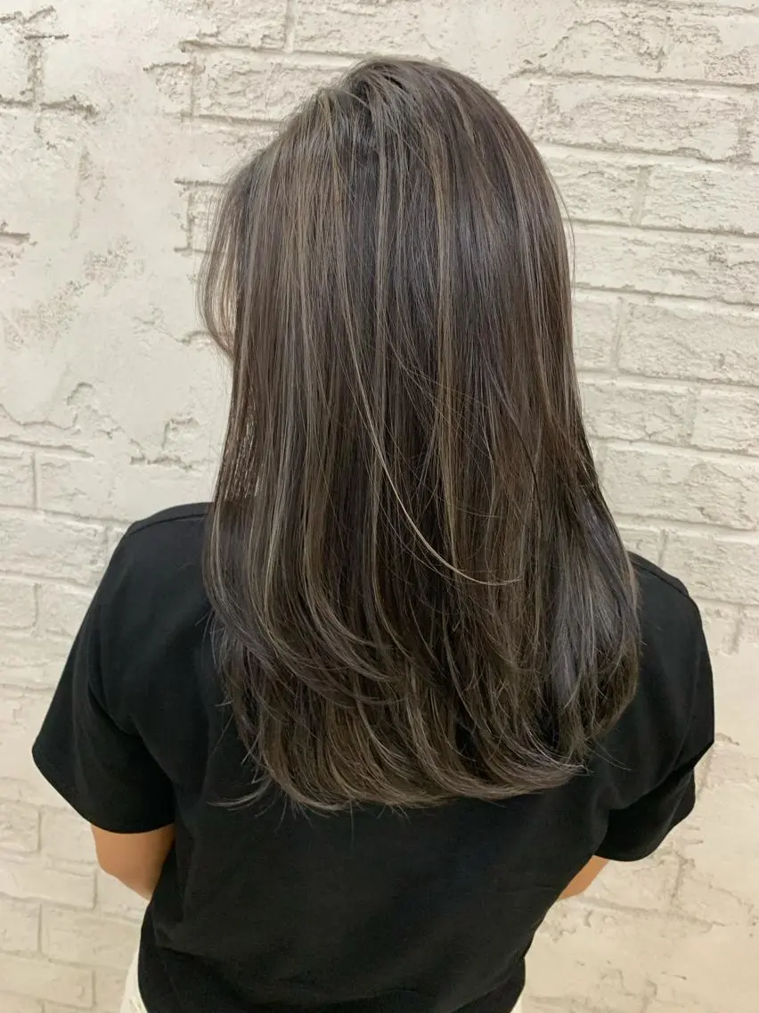 セミロング ハイライト 🇺🇸ハイライト特 化美容師🇺🇸漆沢のヘアスタイル
