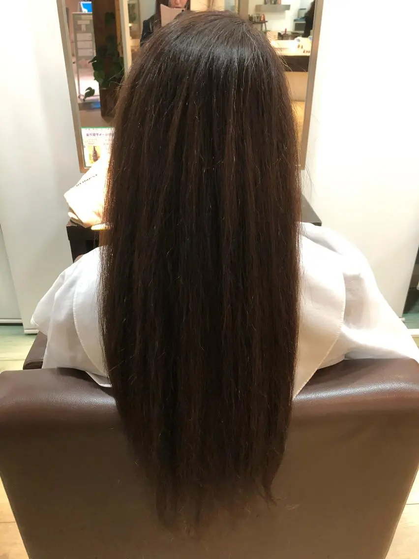 ロング カラー 小宮 真理奈のヘアスタイル