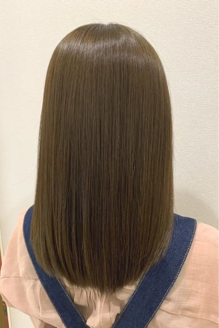 セミロング カラー カット 縮毛矯正 トリートメント 【悩み解決!美髪へ】 店長 平間 響のヘアスタイル