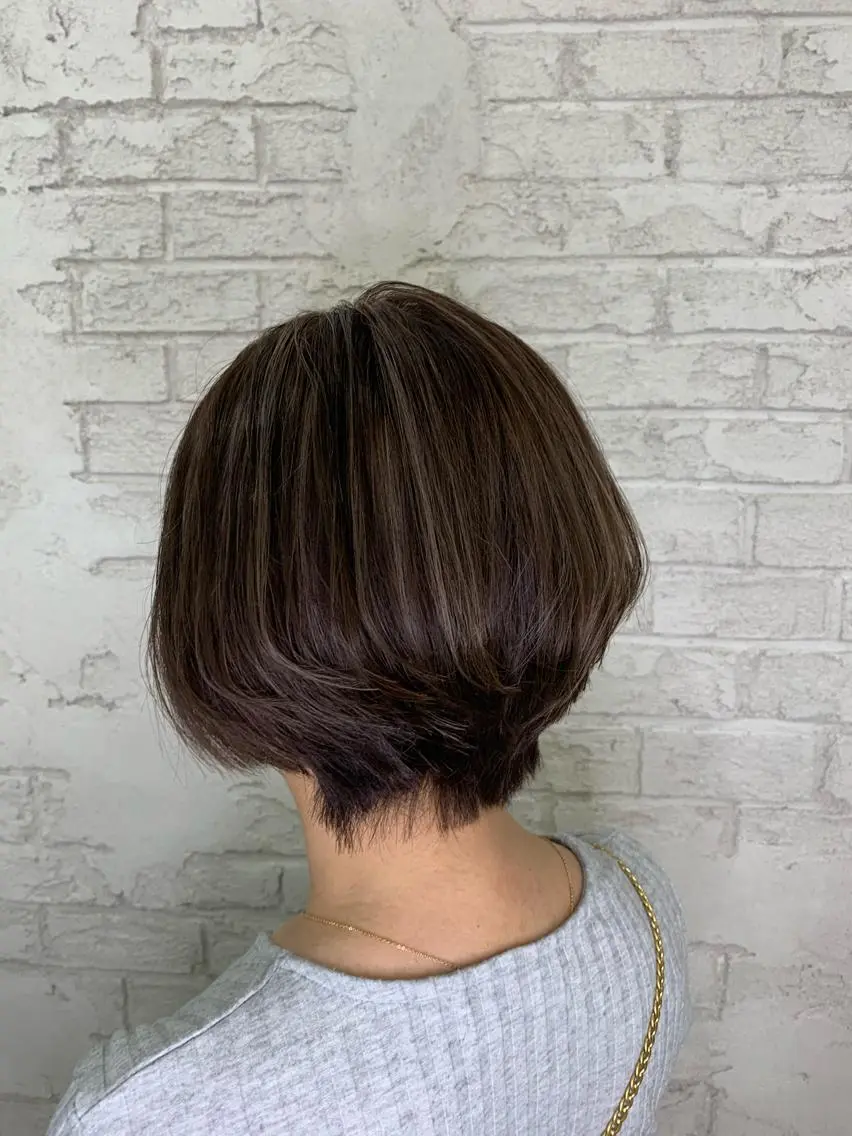 ショート カラー ベージュカラー ブリーチ ケアブリーチ ハイライトカラー ハイライト ブリーチ特化 ハイトーンRYOYAのヘアスタイル