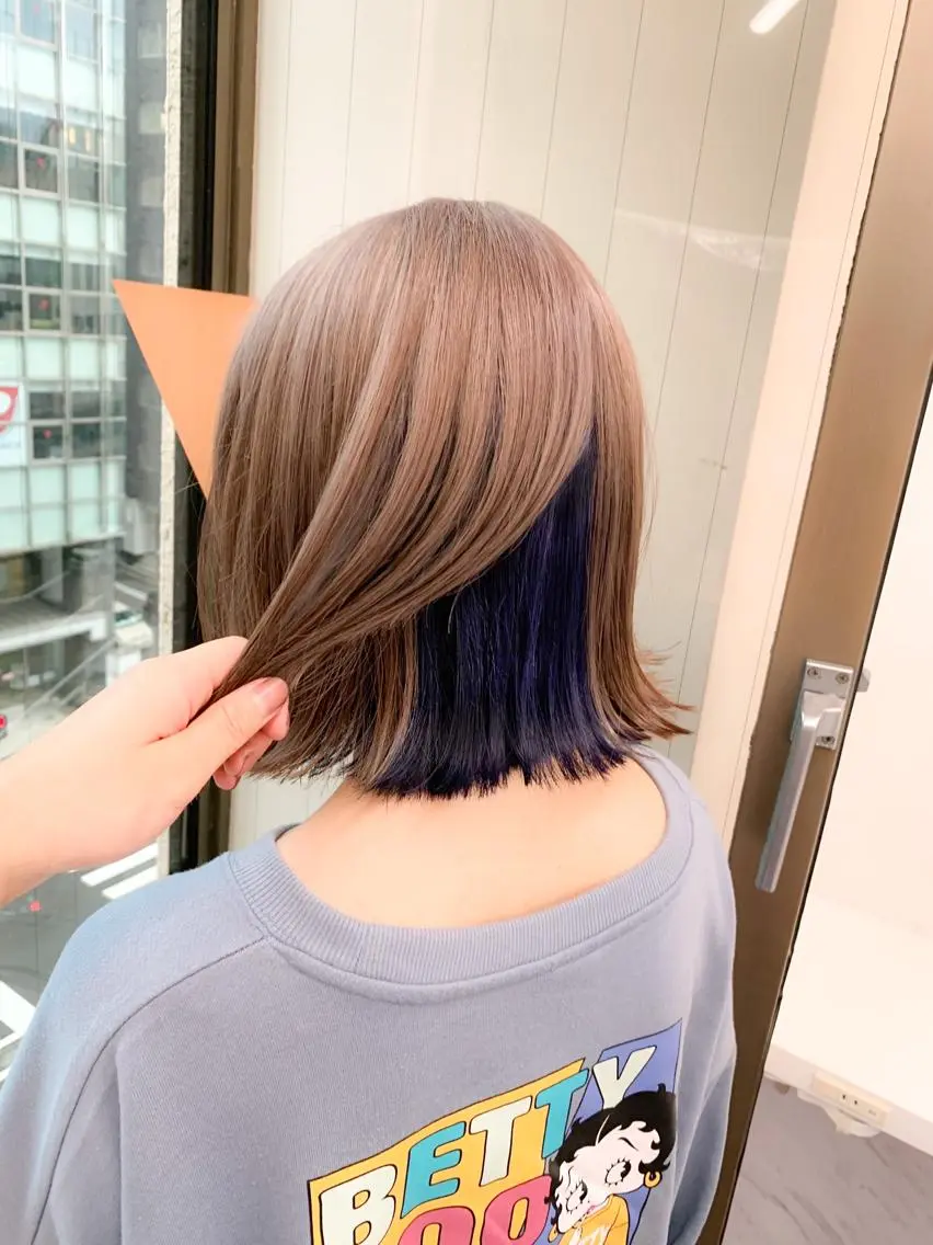 ショート カラー ヘアアレンジ 🩵 JURI🩵のヘアスタイル