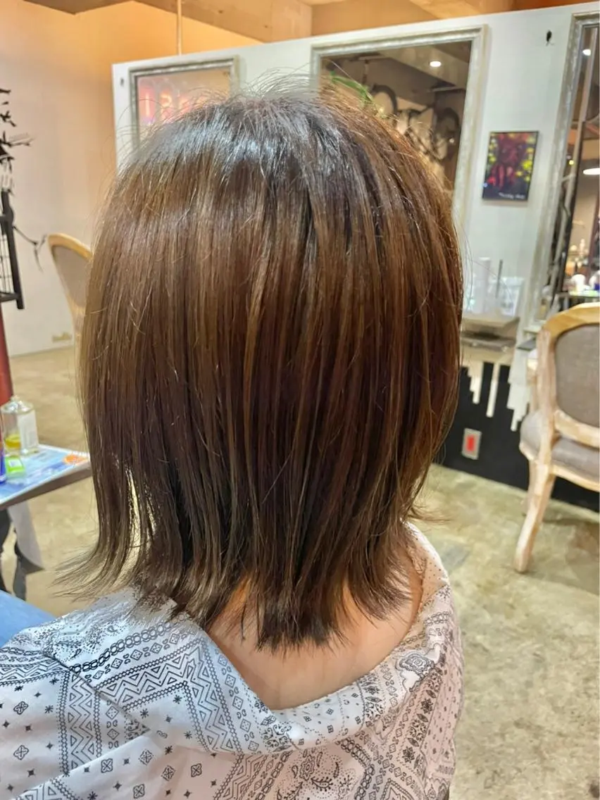 ミディアム ハイライト カット ヘアカラー トリートメント ISUTA　中村 翔のヘアスタイル