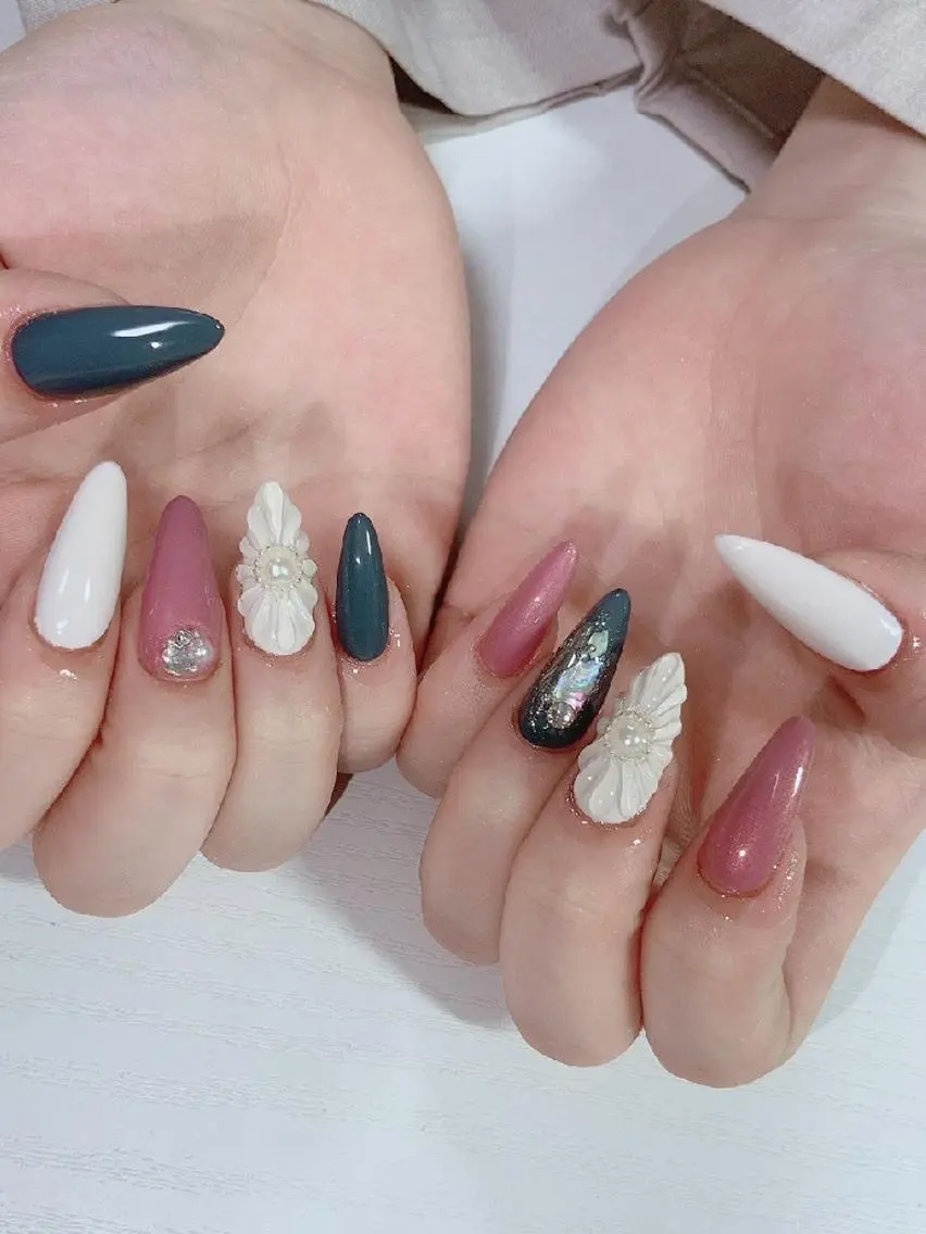ネイル ･:*+.✳︎˚✧₊ MAKI NAILのネイルデザイン