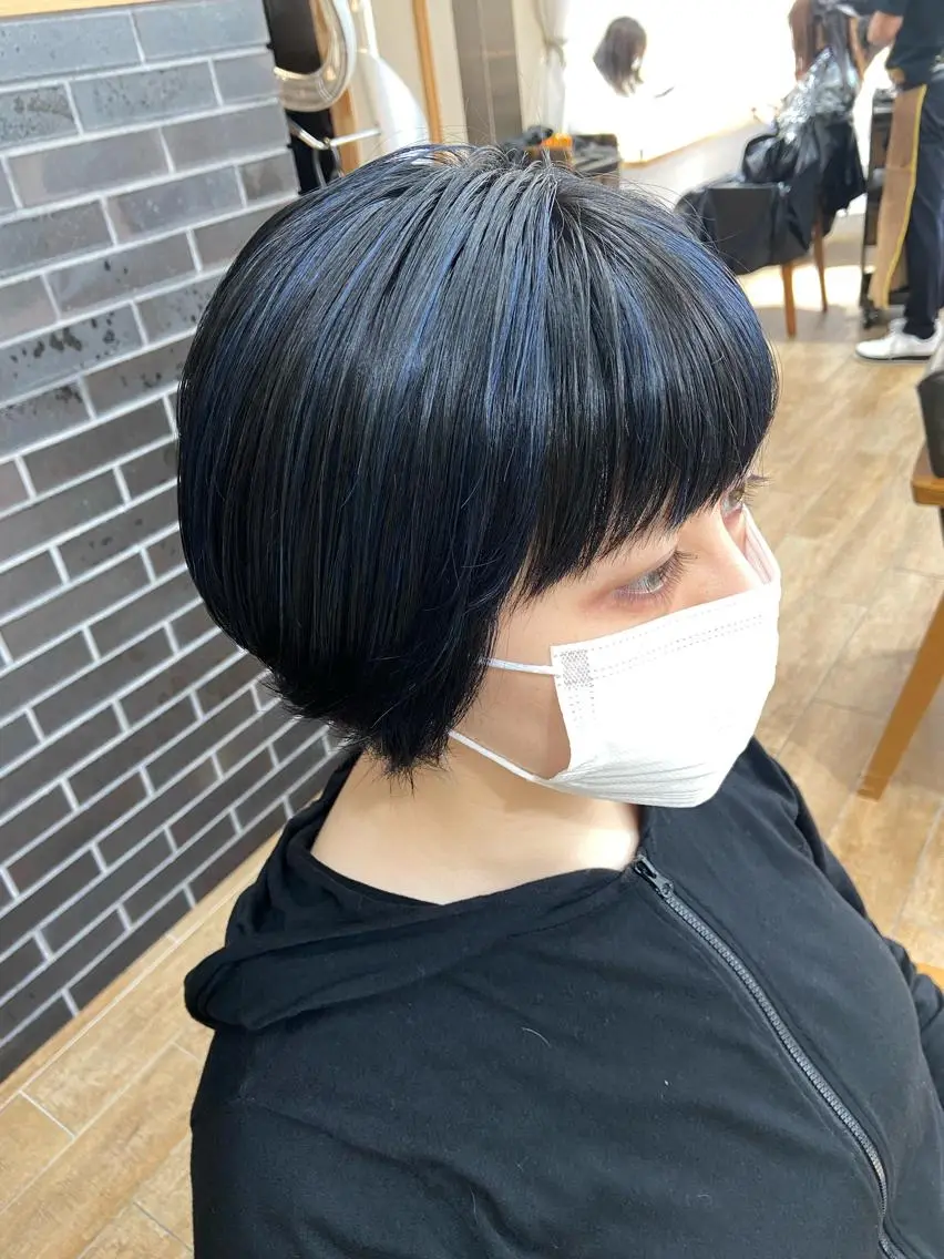 ショート カラー パーマ ヘアアレンジ メンズ キッズ ネイル マツエク・マツパ カット ヘアカラー トリートメント 横浜Bob美容師🤎 ERINAのヘアスタイル