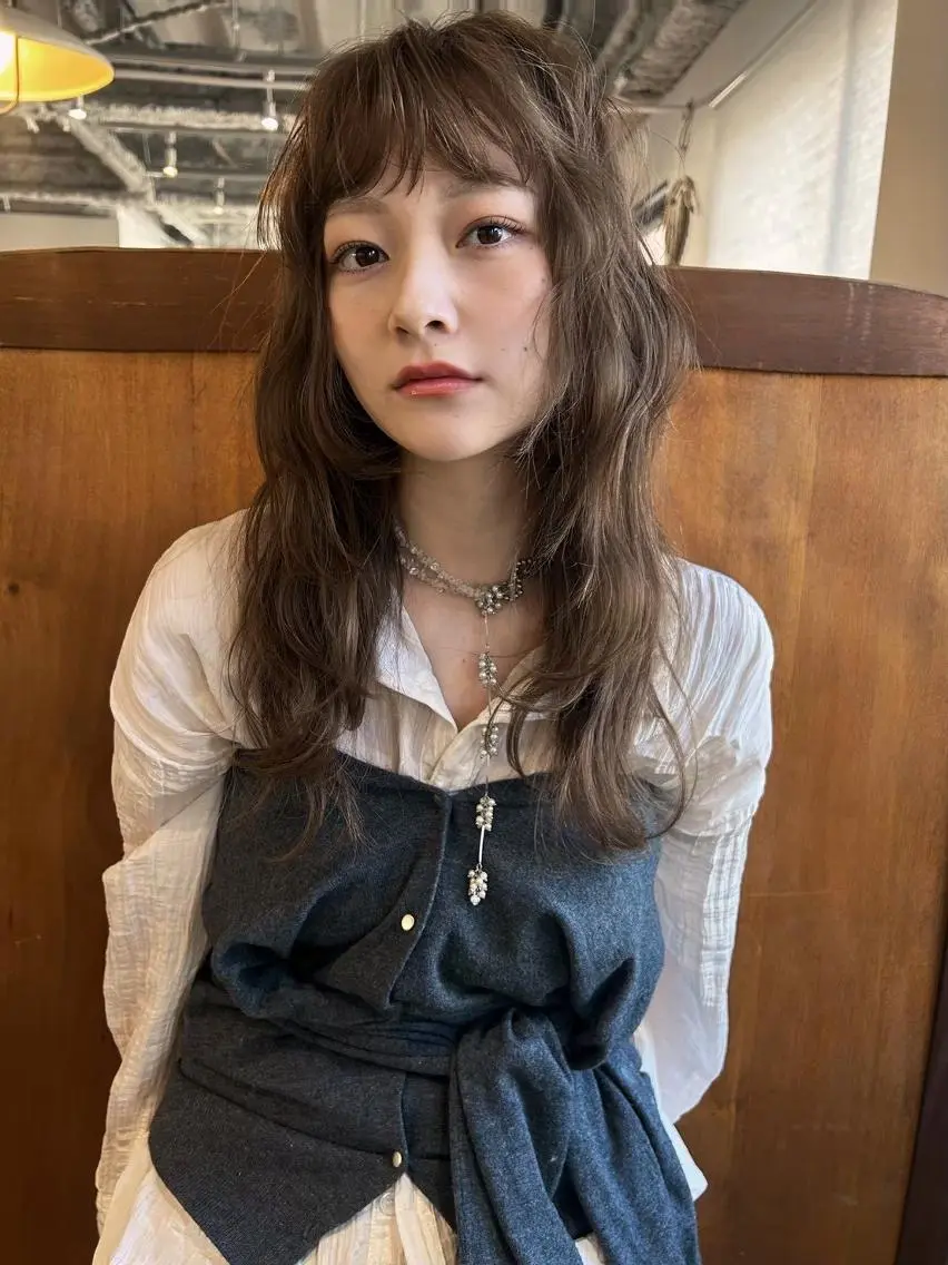 ミディアム パーマ カラー ショートボブ ボブレイヤー ミディアムレイヤー ミディアムパーマ ブリーチ ヘアカラー トリートメント CEINE PATHのヘアスタイル