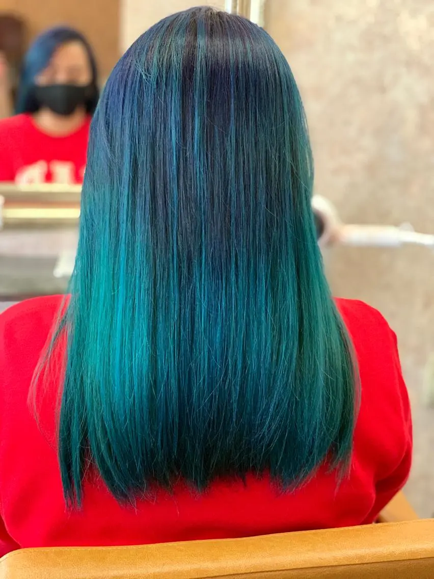 ロング メンズスタイル バレイヤージュ　齋藤のヘアスタイル