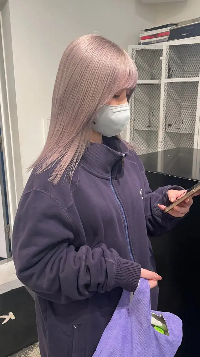 セミロング カラー パーマ ヘアアレンジ メンズ キッズ ネイル マツエク・マツパ アイブロウ メンズバレイヤージュ メンズブリーチ メンズハイライト メンズハイトーン メンズインナーカラー カット ヘアカラー トリートメント 艶ハイトーン/ヘア アレンジAYAKAのヘアスタイル