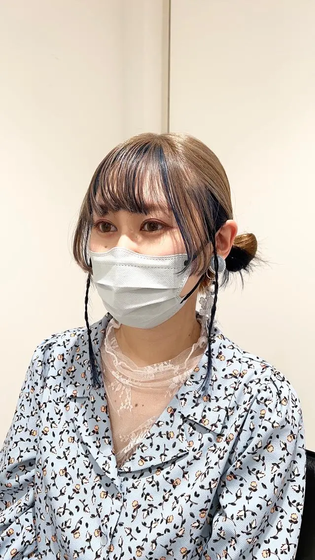 ミディアム カラー ベージュカラー ブルーカラー ミルクティーベージュ カット ヘアカラー トリートメント スキバサミを使わない カット🌼唯🌼のヘアスタイル