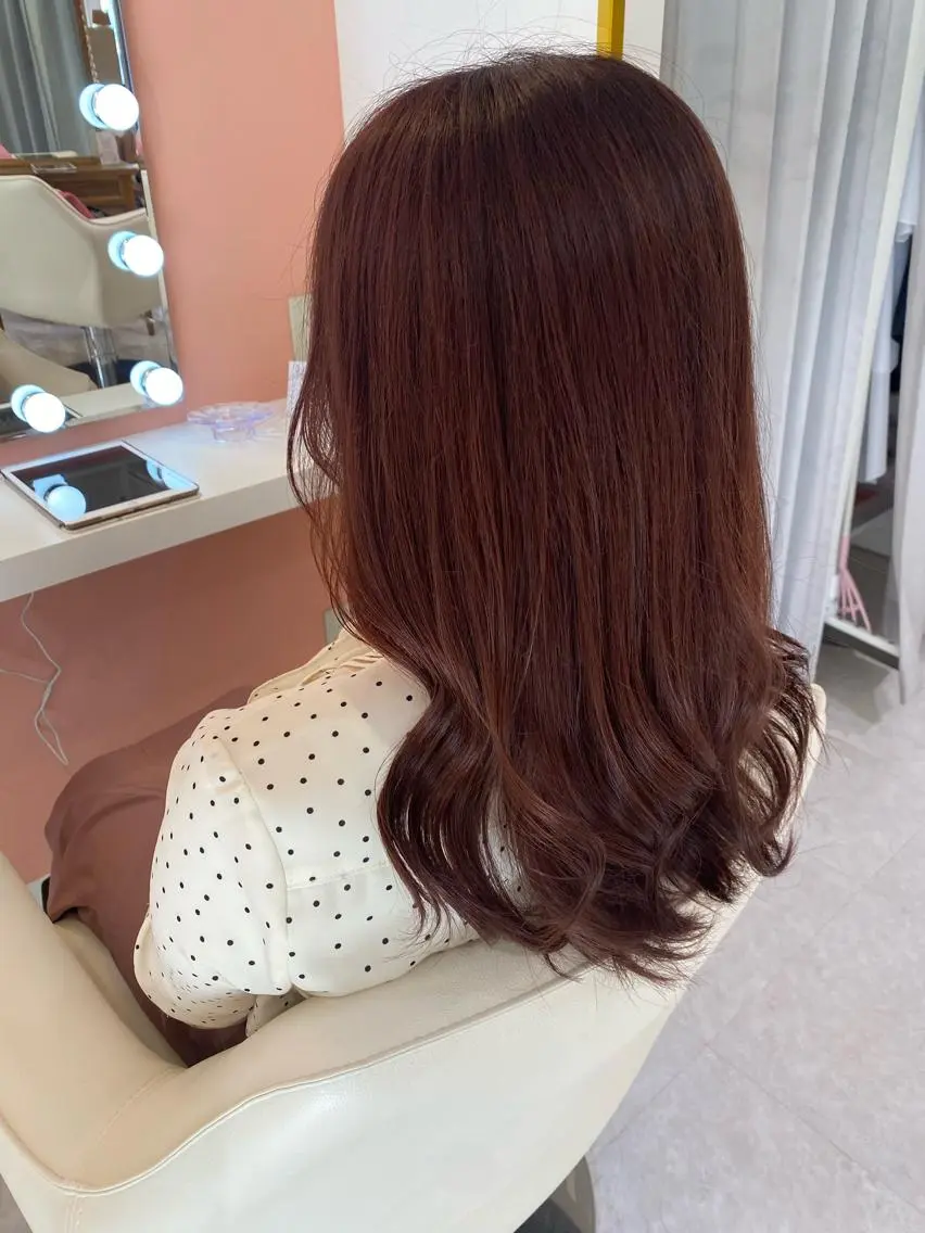 セミロング カラー カット ヘアカラー 梛木 唯のヘアスタイル