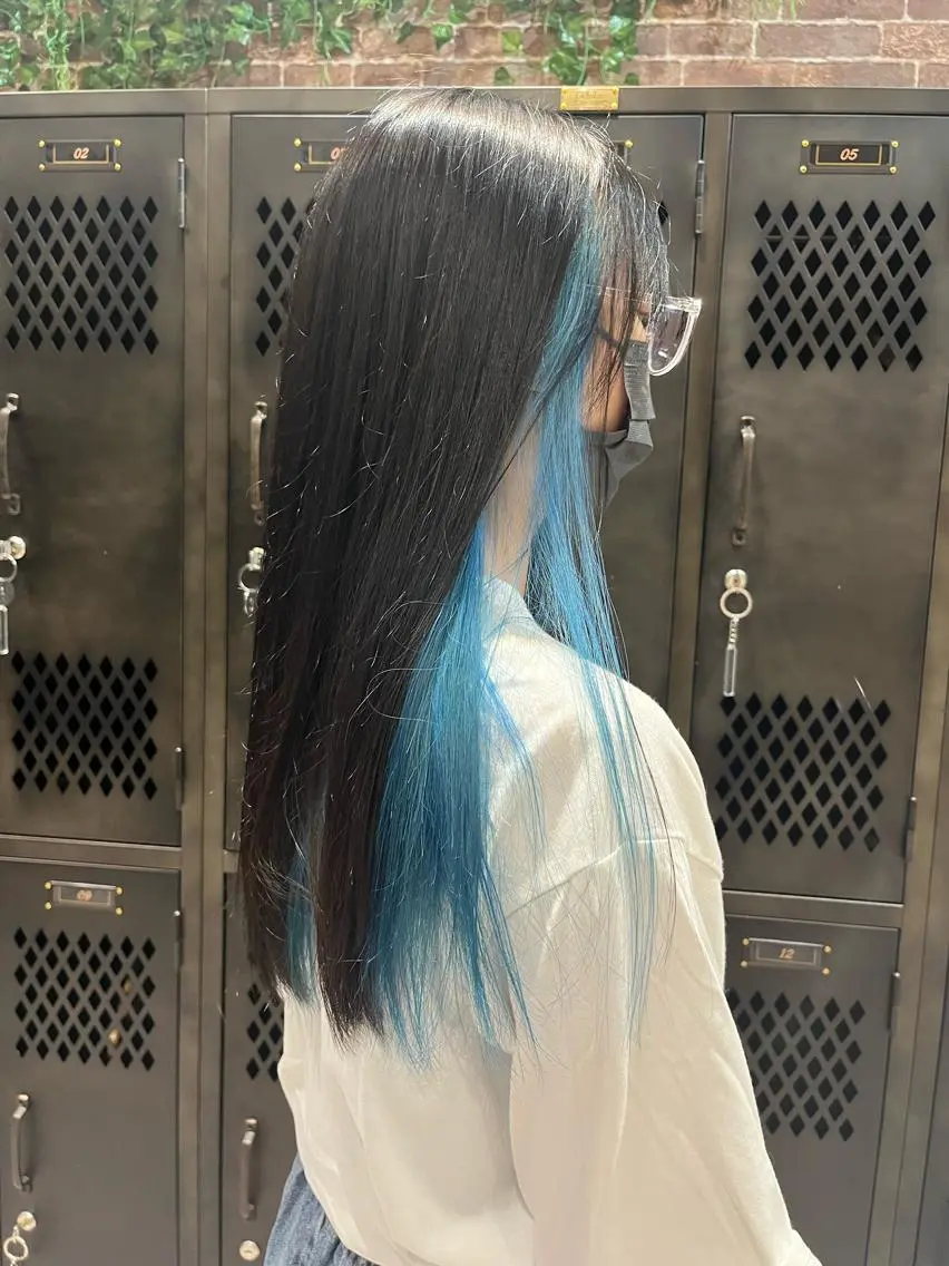 ロング カラー ヘアアレンジ ブリーチ ブルーカラー インナーカラー 清水　仰士 ROW町田のヘアスタイル