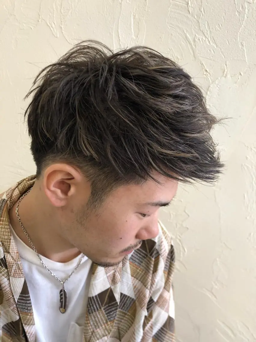 メンズ 韓国レイヤー外国人風 透明感カラー髪質改善のヘアスタイル