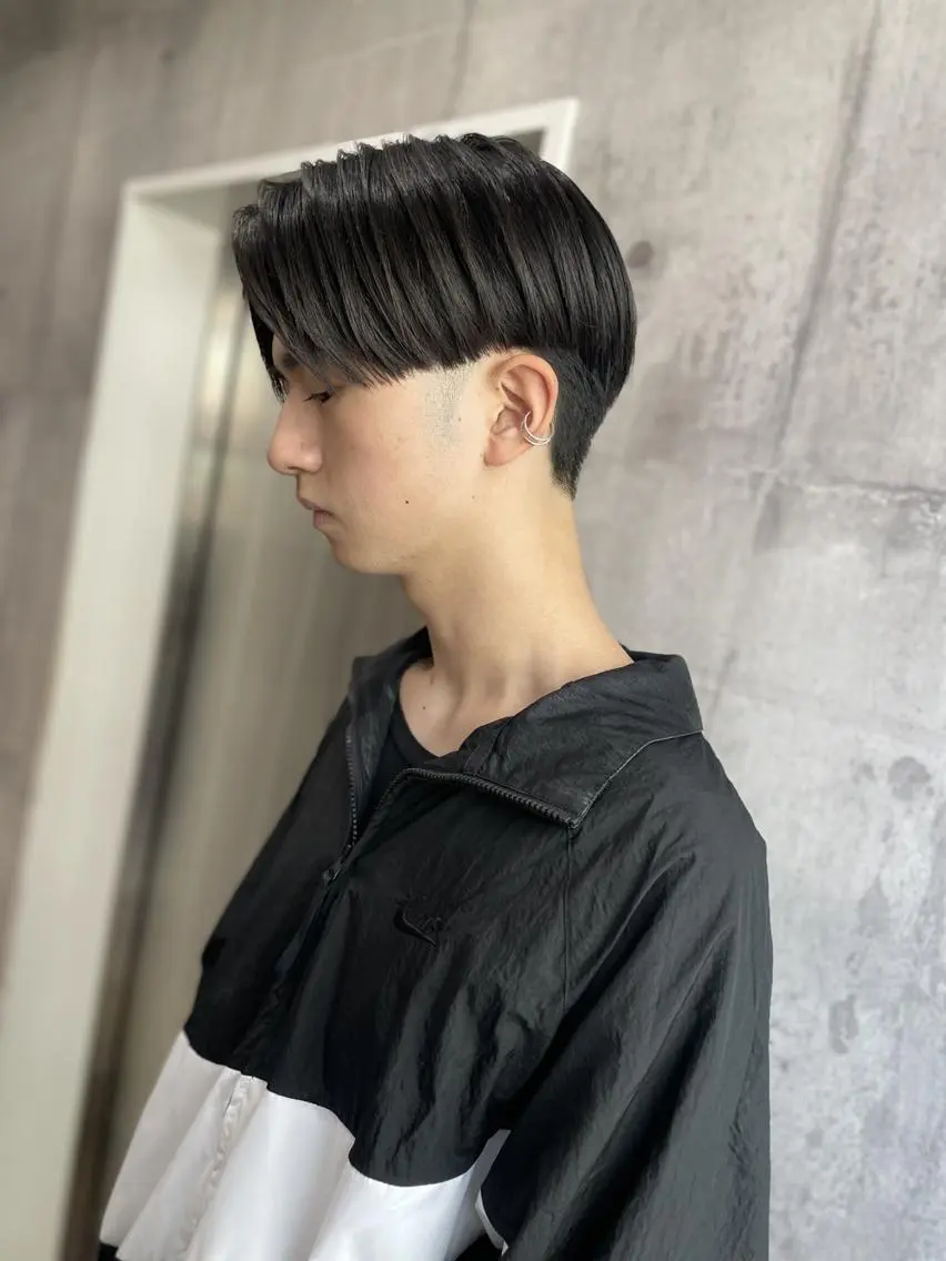 メンズ メンズハイライト メンズインナーカラー saho .のヘアスタイル