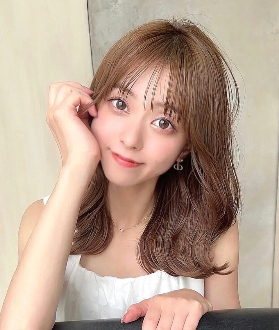 セミロング くびれヘア 髪質改善 縮毛矯正 🧡くびれヘア/前髪 顔周り🧡久原結衣のヘアスタイル