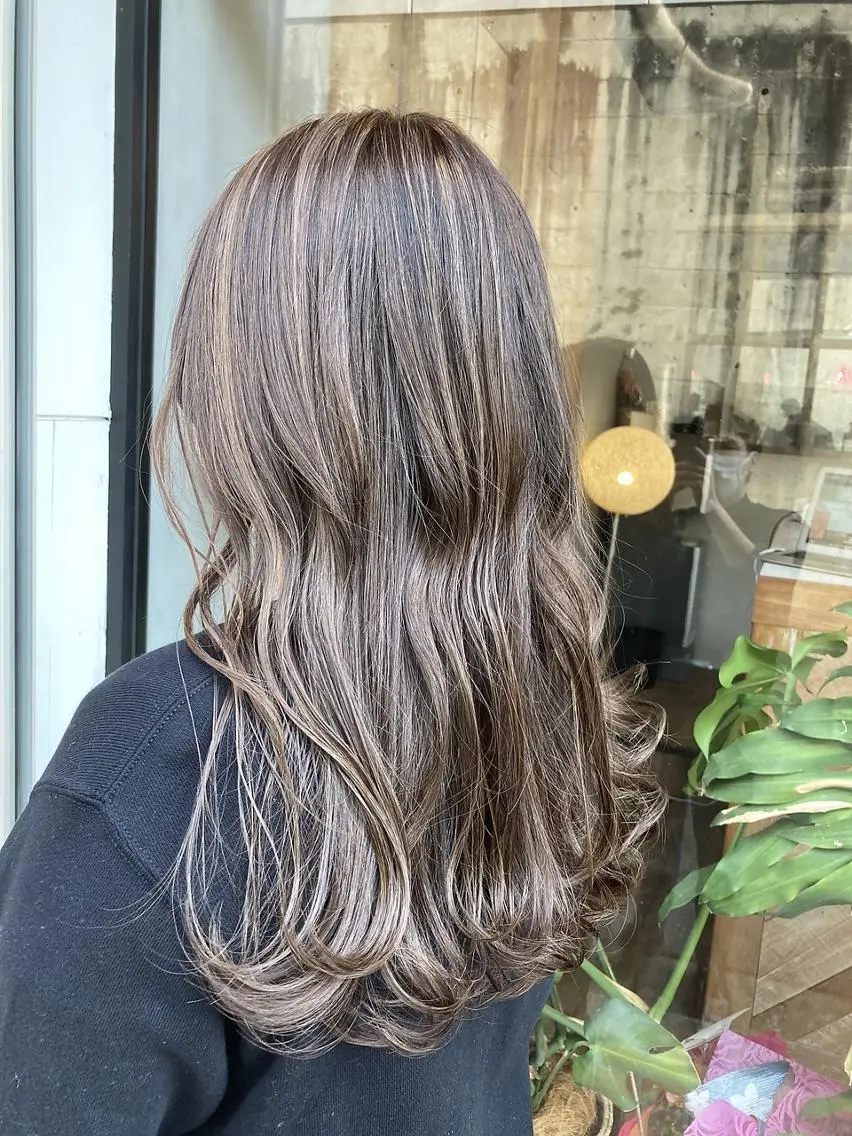 ロング カラー ハイライトカラー ハイライト ANGELICA 天理店のヘアスタイル