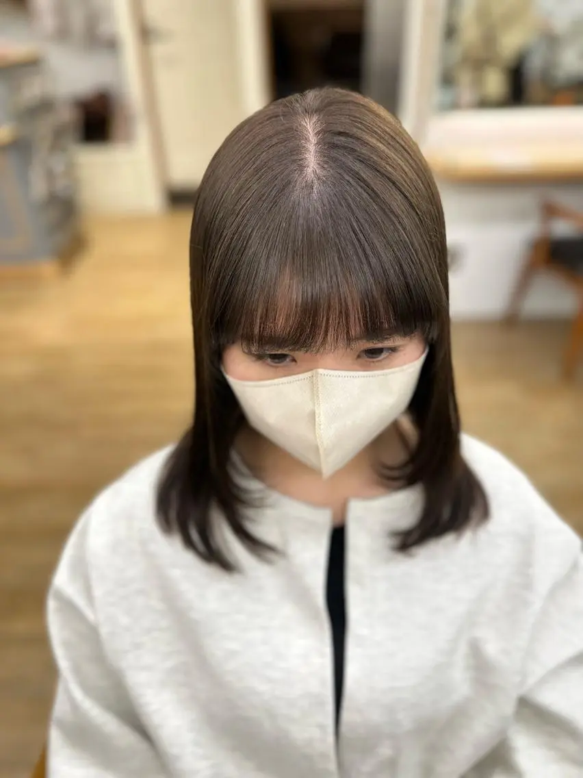 セミロング カラー パーマ ヘアアレンジ メンズ キッズ ネイル マツエク・マツパ アイブロウ カット 縮毛矯正 似合せレイヤー/ 柔らか透明感カラーのヘアスタイル
