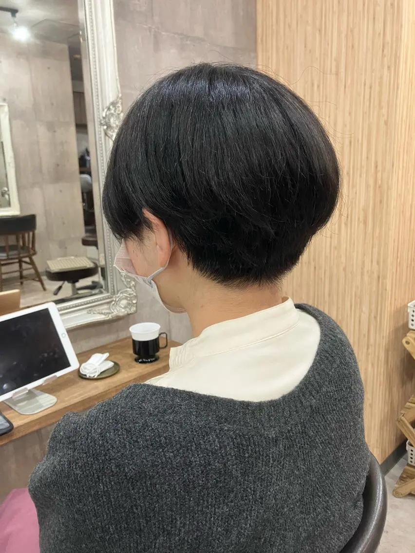 ショート くせ毛 ショートヘア レイヤー/ブリーチ| 特殊パーマ/赤澤のヘアスタイル