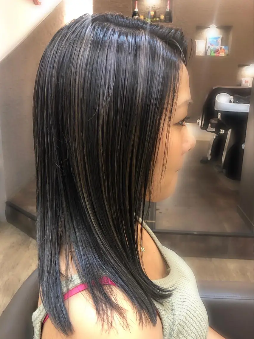 セミロング パーマ ハイライト カット ヘアカラー 尚平 40代からの 髪質改善専門のその他イメージ